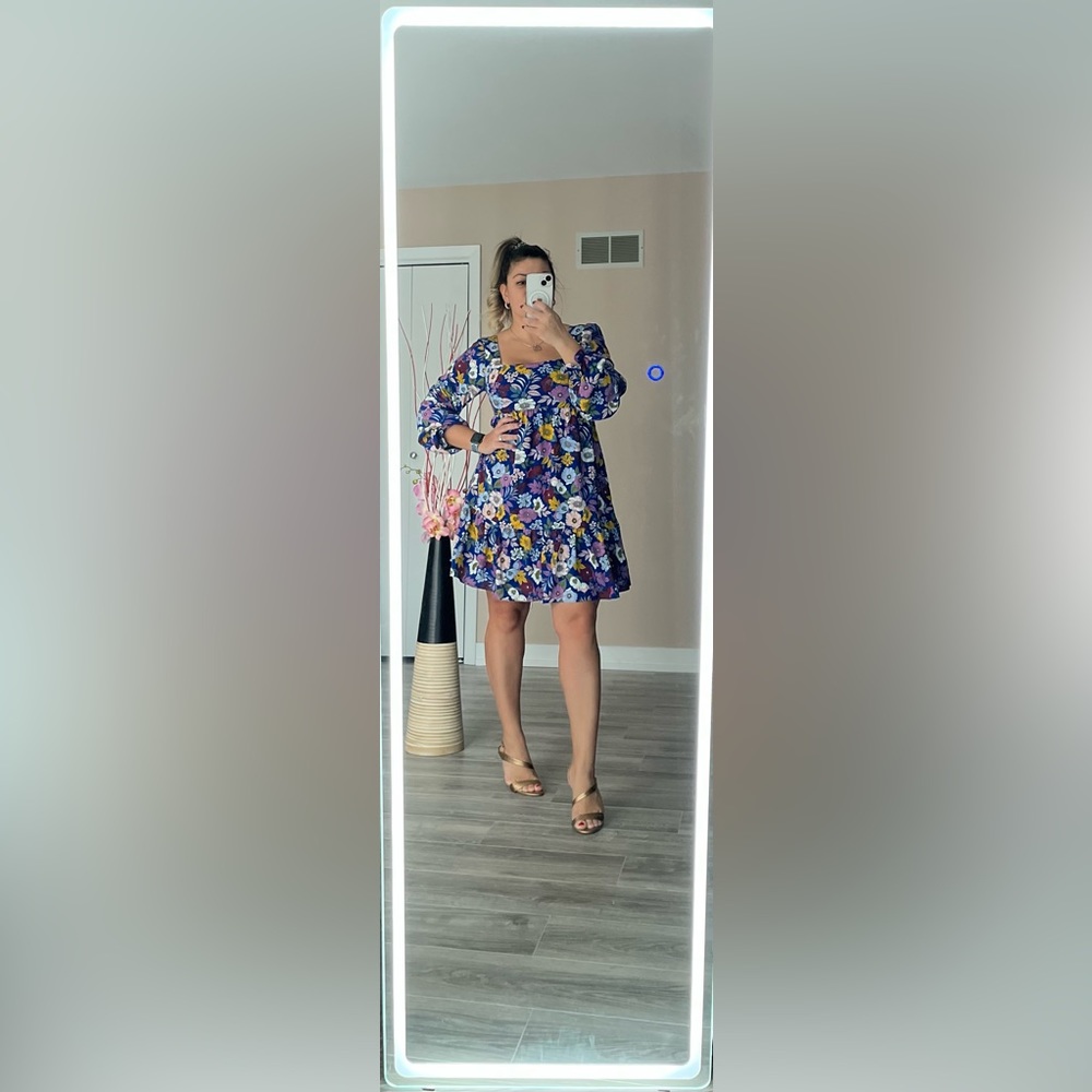 NWT BCBGeneration floral dress, imperial waist, square neck, super flattering on